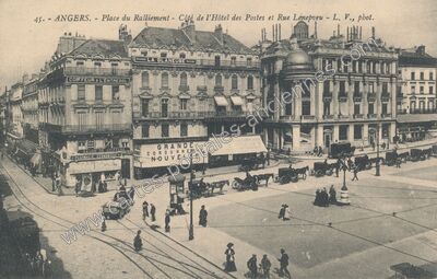 Carte postale ancienne Place du Ralliement - Côté de l'Hôtel des Postes et Rue Lenepveu — Angers (Maine-et-Loire)