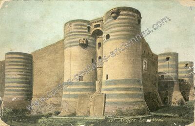 Carte postale ancienne Le château — Angers (Maine-et-Loire)