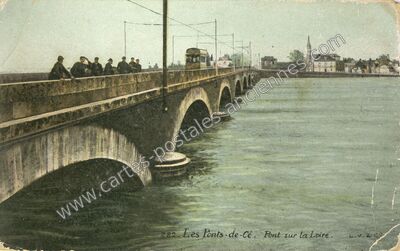 Carte postale ancienne Pont sur la Loire — Les Ponts-de-Cé (Maine-et-Loire)