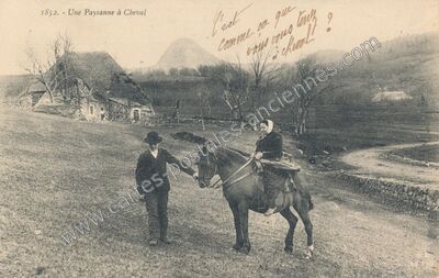 Carte postale ancienne Paysanne — Non Localisée (Lozère)
