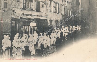 Carte postale ancienne Procession des Pénitents blancs — Mende (Lozère)