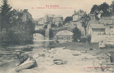 Carte postale ancienne Le Vieux Pont sur le Lot — Mende (Lozère)