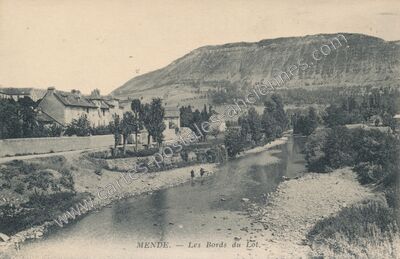 Carte postale ancienne Les Bords du Lot — Mende (Lozère)