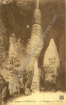 Carte postale ancienne Grottes de Dargilan — Meyrueis (Lozère)