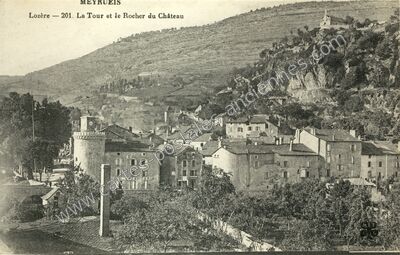 Carte postale ancienne La Tour et le Rocher du Château — Meyrueis (Lozère)