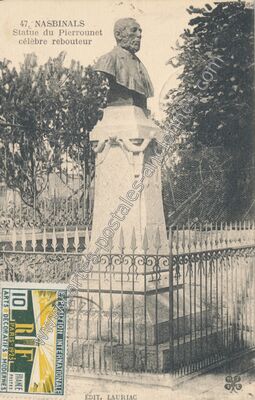 Carte postale ancienne Statue du Pierrounet célèbre rebouteur — Nasbinals (Lozère)
