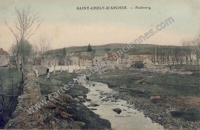 Carte postale ancienne Faubourg — Saint-Chély-d'Apcher (Lozère)