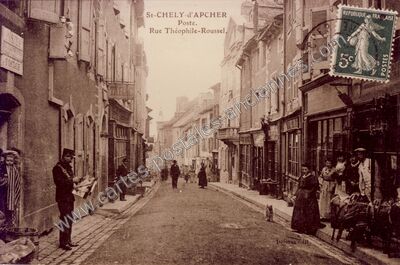Carte postale ancienne Poste. Rue Théophile-Roussel — Saint-Chély-d'Apcher (Lozère)