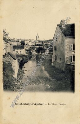 Carte postale ancienne Le Vieux Donjon — Saint-Chély-d'Apcher (Lozère)