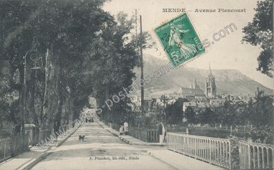 Carte postale ancienne Avenue Piencourt — Mende (Lozère)