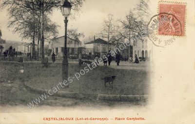 Carte postale ancienne Place Gambetta — Casteljaloux (Lot-et-Garonne)