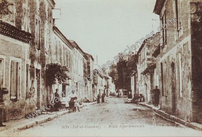 Carte postale ancienne Route départementale — Sos (Lot-et-Garonne)