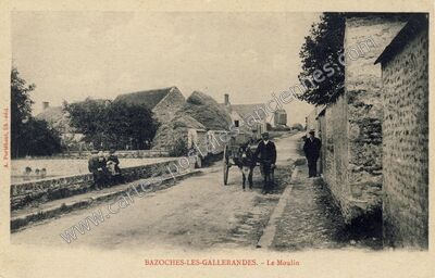 Carte postale ancienne Le Moulin — Bazoches-les-Gallerandes (Loiret)