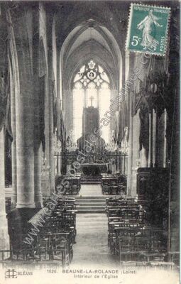 Carte postale ancienne Intérieur de l'Eglise — Beaune-la-Rolande (Loiret)