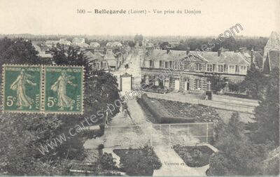 Carte postale ancienne Vue prise du Donjon — Bellegarde (Loiret)