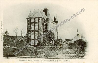 Carte postale ancienne Le Donjon (XIe Siècle) - Vue côté Ouest — Bellegarde (Loiret)
