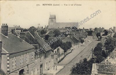 Carte postale ancienne Vue à vol d'oiseau — Boynes (Loiret)