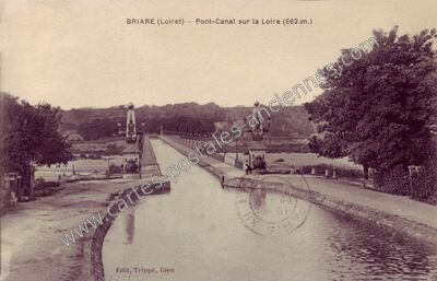 Carte postale ancienne Pont-Canal sur la Loire — Briare (Loiret)