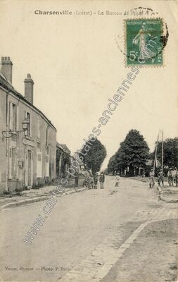 Carte postale ancienne Le Bureau de Poste — Charsonville (Loiret)