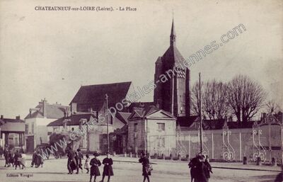 Carte postale ancienne La Place — Châteauneuf-sur-Loire (Loiret)