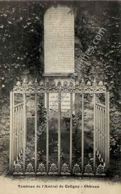 Carte postale ancienne Tombeau de l'Amiral de Coligny — Châtillon-Coligny (Loiret)