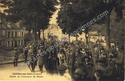 Carte postale ancienne Défilé du Concours de Pêche — Châtillon-sur-Loire (Loiret)