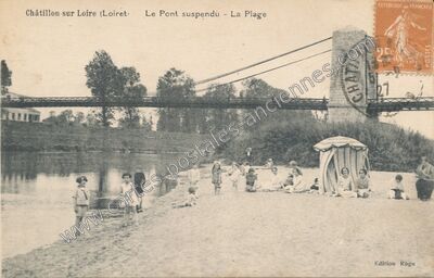 Carte postale ancienne Le Pont suspendu - La Plage — Châtillon-sur-Loire (Loiret)