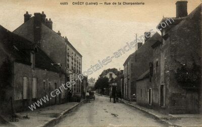 Carte postale ancienne Rue de la Charpenterie — Chécy (Loiret)