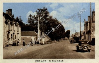 Carte postale ancienne La Route Nationale — Chécy (Loiret)