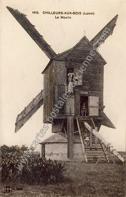Carte postale ancienne Le Moulin — Chilleurs-aux-Bois (Loiret)