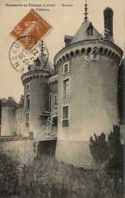Carte postale ancienne Entrée Château — Dammarie-en-Puisaye (Loiret)
