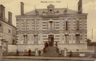 Carte postale ancienne Mairie — Douchy (Loiret)