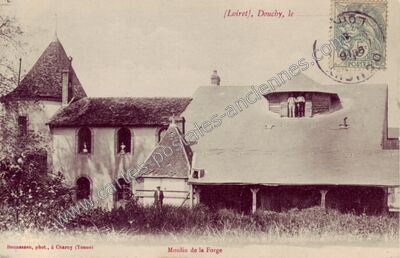 Carte postale ancienne Moulin de la Forge — Douchy (Loiret)