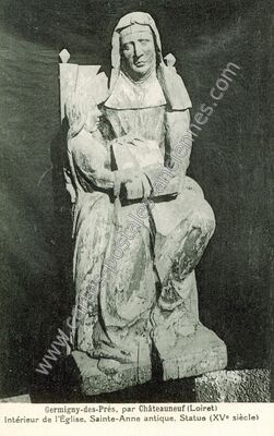 Carte postale ancienne Intérieur de l'Église, Sainte-Anne antique, Statue (XVe siècle) — Germigny-des-Prés (Loiret)