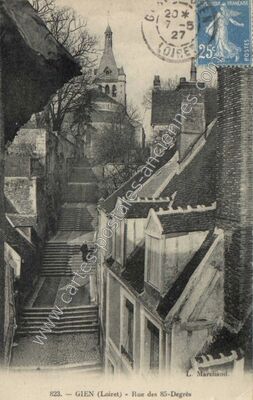 Carte postale ancienne Rue des 85-Degrès — Gien (Loiret)