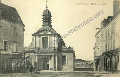 Carte postale ancienne Eglise Saint-Louis — Gien (Loiret)