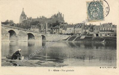 Carte postale ancienne Vue générale — Gien (Loiret)