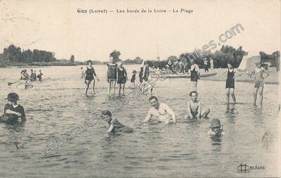 Carte postale ancienne Les bords de la Loire - La Plage — Gien (Loiret)