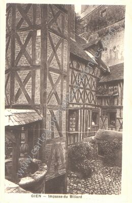 Carte postale ancienne Impasse du Billard — Gien (Loiret)