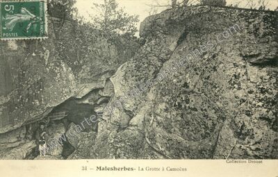 Carte postale ancienne La Grotte à Camoëns — Malesherbes (Loiret)