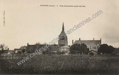 Carte postale ancienne Vue d'ensemble prise du Sud — Mardié (Loiret)