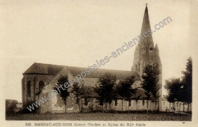 Carte postale ancienne Clocher et Eglise du XIIe Siècle — Mareau-aux-Bois (Loiret)