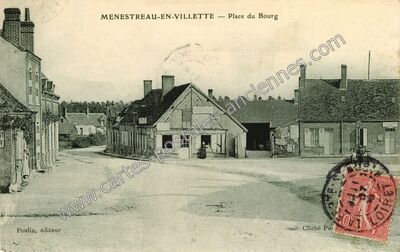 Carte postale ancienne Place du Bourg — Ménestreau-en-Villette (Loiret)