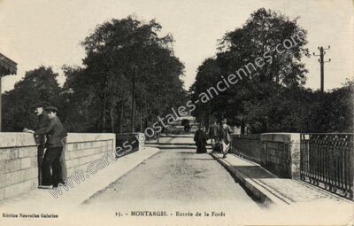 Carte postale ancienne Entrée de la Forêt — Montargis (Loiret)