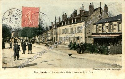 Carte postale ancienne Boulevard du Pâtis et Avenue de la Gare — Montargis (Loiret)