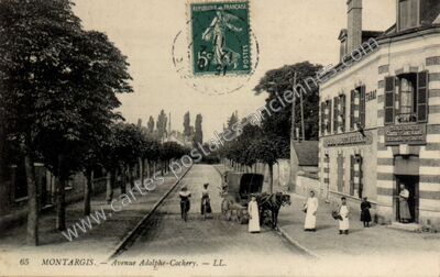 Carte postale ancienne Avenue Adolphe-Cochery — Montargis (Loiret)