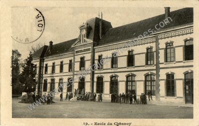 Carte postale ancienne Le Chesnoy — Montbarrois (Loiret)