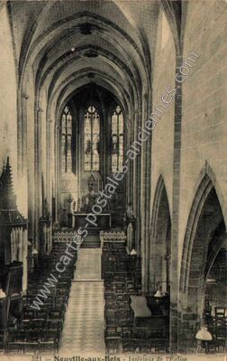 Carte postale ancienne Intérieur de l'Église — Neuville-aux-Bois (Loiret)