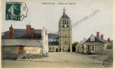 Carte postale ancienne Place de l'Eglise — Neuville-aux-Bois (Loiret)