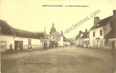 Carte postale ancienne La Place Saint-Jacques — Neuville-aux-Bois (Loiret)